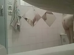 Trio film porno anale gratis nello studio dell'artista