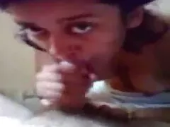 Dopo aver bevuto cognac, video sesso gratis anale due lesbiche accarezzano le loro lingue