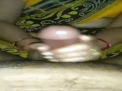 Dopo una nuotata, ha tirato entrambi foro con vibratore sulla sedia a video hard sesso anale sdraio