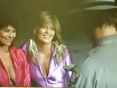 Giovani lesbiche sesso anale film porno trascorrere del tempo insieme