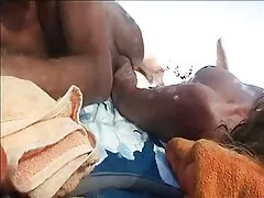 Leccare e dai capelli sesso anale video gratis rossi in costume da bagno sul tavolo