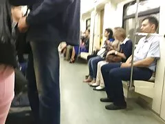 Succhiare il pene con sborrata in film porno sesso anale camerino